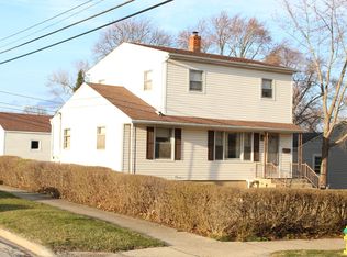 2218 9th Pkwy, Waukegan, IL 60085