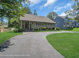39 Lexington Ave, Toms River, NJ 08753
