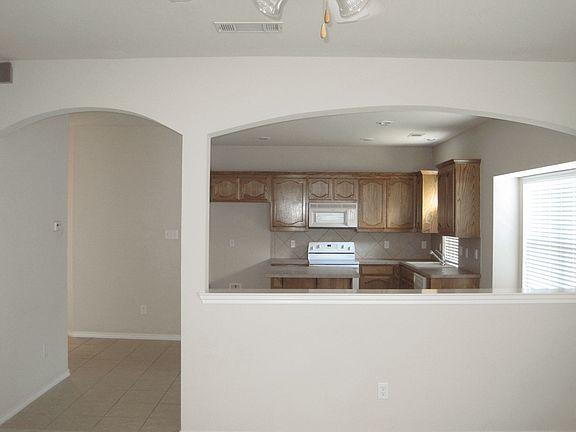 4th image of 12545 Clarksburg Trl
