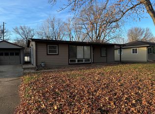 1413 Rosewood Dr, Champaign, IL
