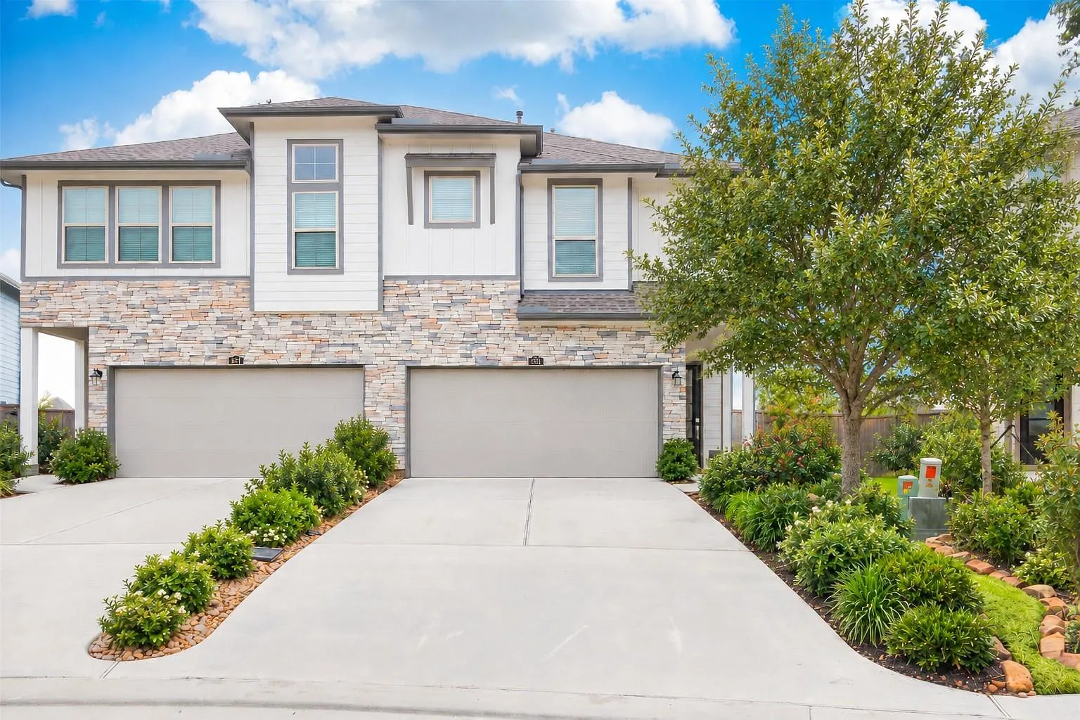 3 bed, 2.5 bath, 1891 sqft, $2,150 — Photo 1