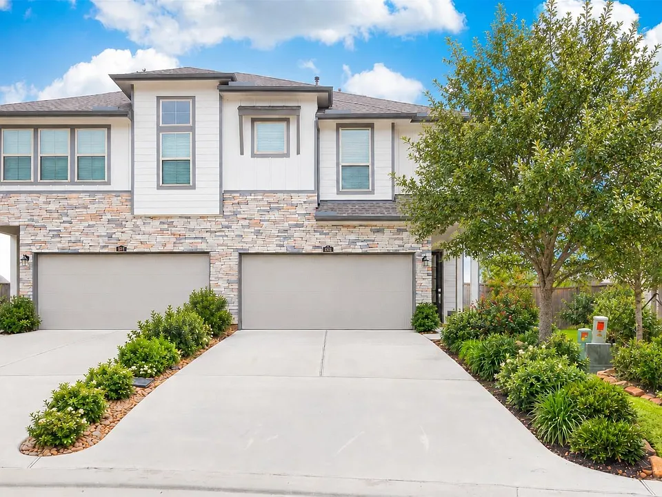 650 Aspen Falls Ct