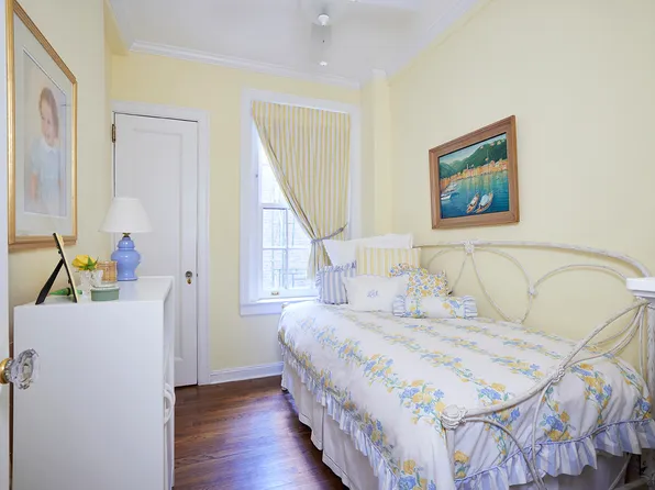 162 East 80th Street image 7 of 10