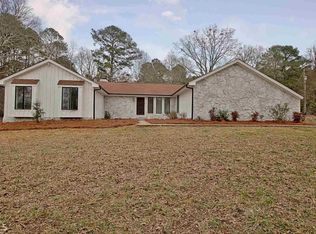 208 Weldon Rd, Fayetteville, GA 30215