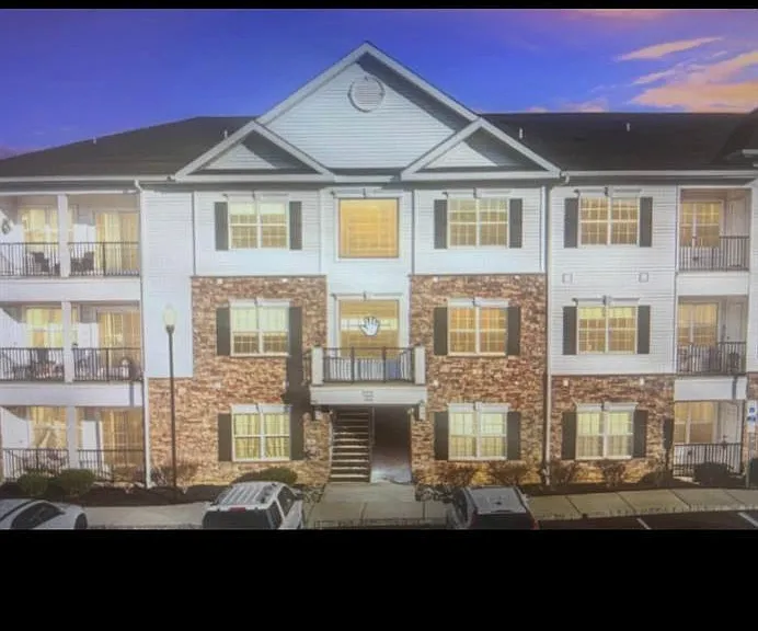 714 Stiller Ln — Photo 1