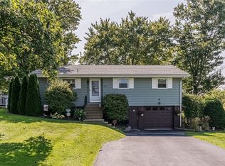 455 Glade Mills Rd, Valencia, PA 16059