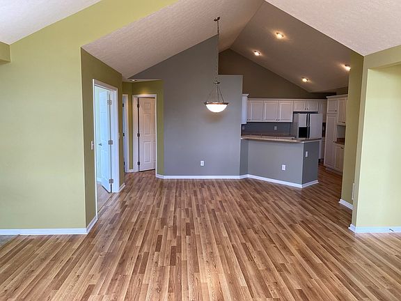 5th image of 1521 Center Park Dr