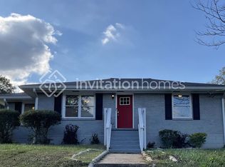 2261 Mark Trl, Decatur, GA 30032