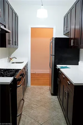 Sold by Momentum Real Estate LLC | media 17