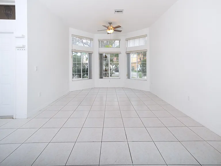 14186 SW 32nd St — Photo 4