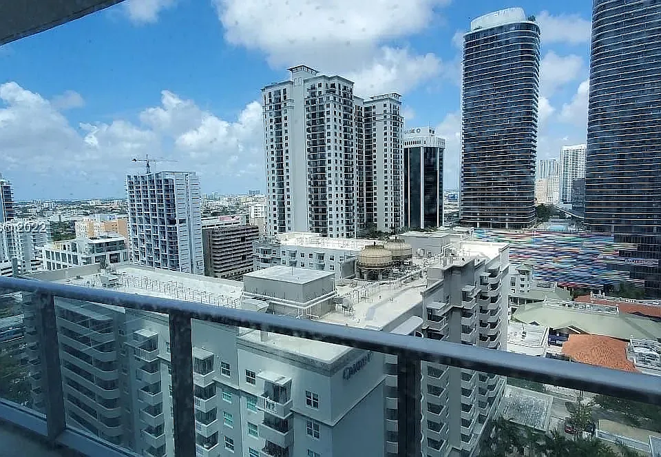 2 bed, 1200 sqft, $3,800 — Photo 2
