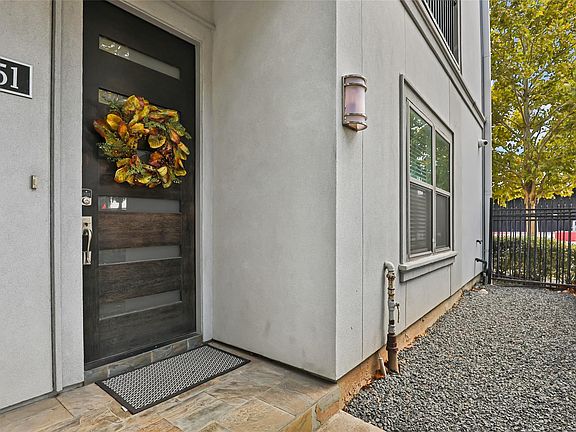 5th image of 3351 Kilgore St