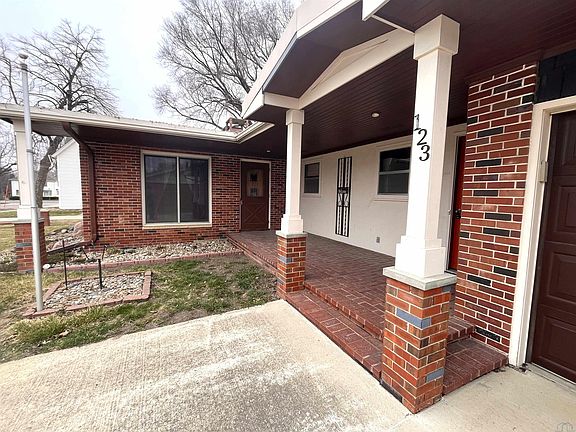 2nd image of 123 Normal College Ave