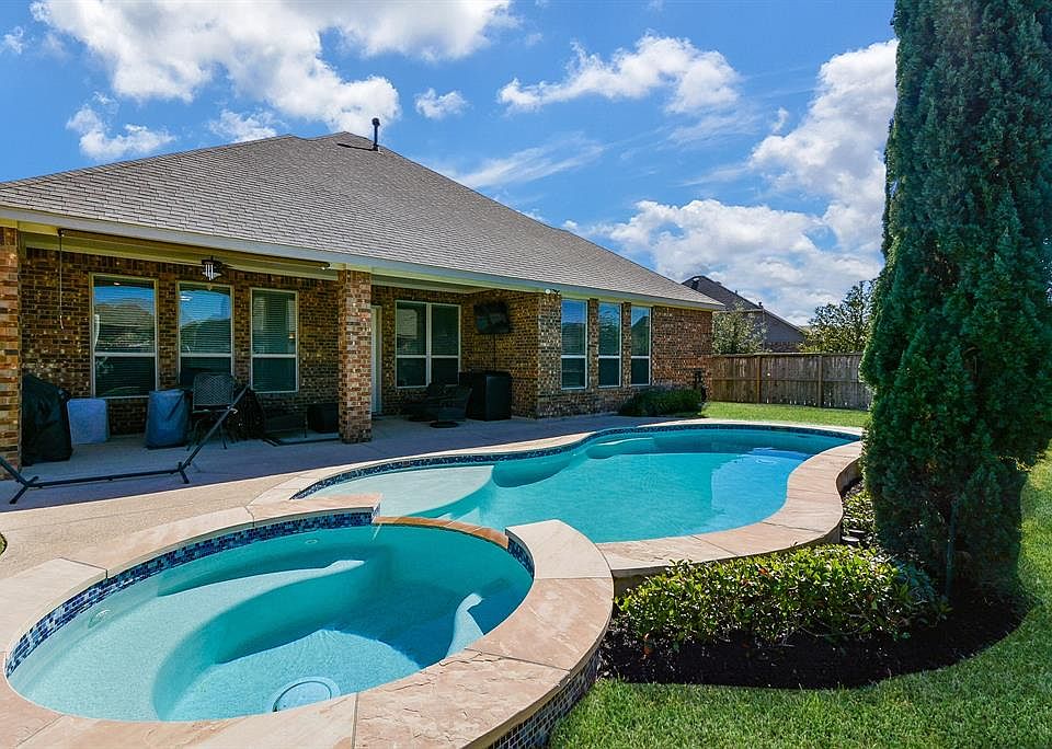 1st image of 20403 Bristol Bluff Ln