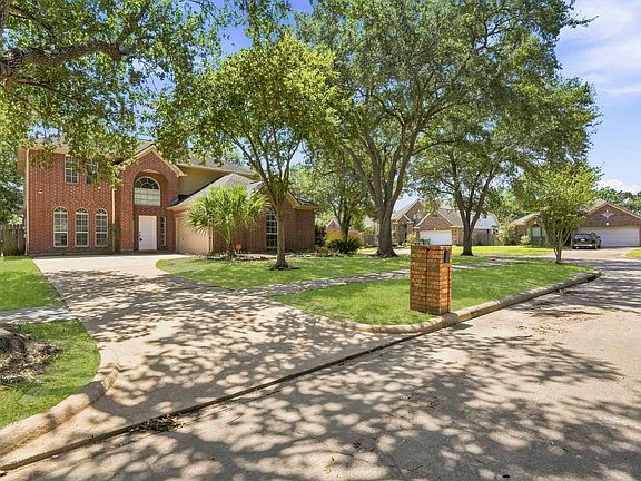 3rd image of 1925 Lori Ct