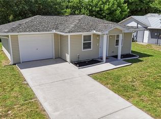 899 Ridgeway Dr, North Fort Myers, FL 33903
