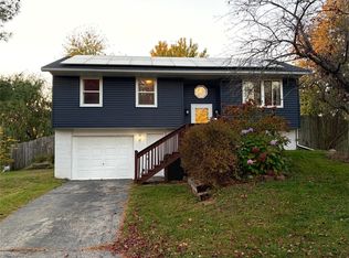 6503 Medford Ln NE, Cedar Rapids, IA 52402
