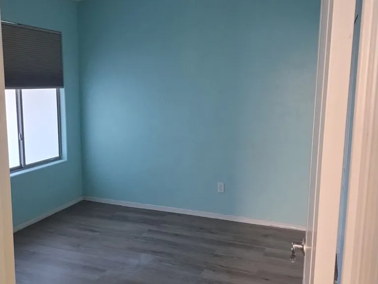 25876 W Elizabeth Ave — Photo 10