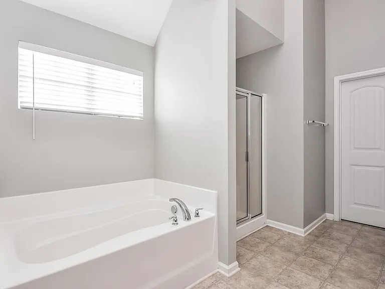 5045 Stonewood Pines Dr — Photo 8