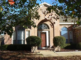 1039 Pondview Dr, Cedar Hill, TX 75104