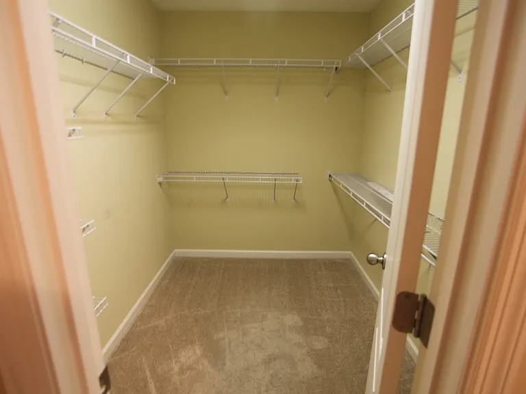 2123 Cobblestone Dr — Photo 7