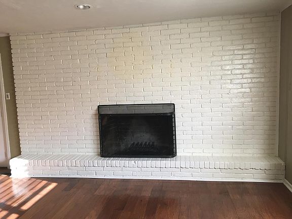 4th image of 9012 Whippoorwill Dr