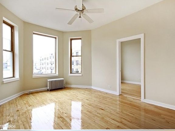 5th image of 2415 N Sawyer Ave #2
