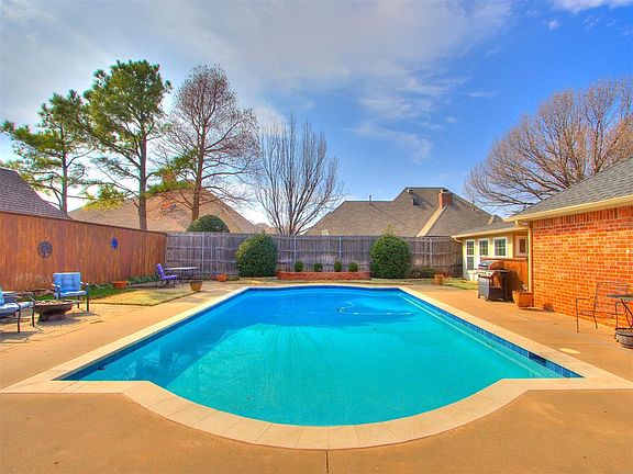 3rd image of 14509 Oakmond Rd