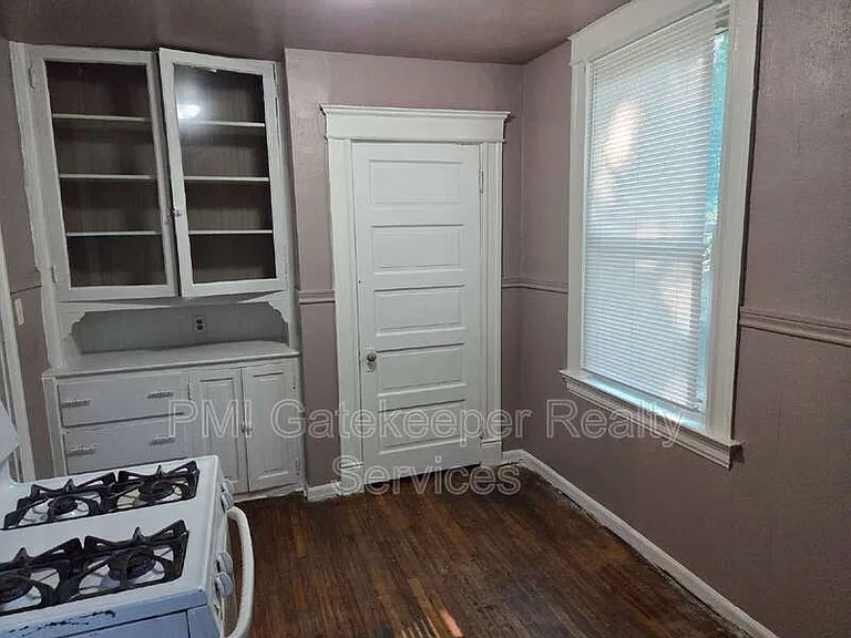 954 Hawthorne Ave #1 — Photo 10