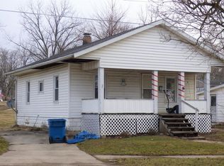 828 Garfield Ave, Bellefontaine, OH 43311