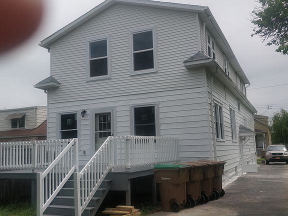 2nd image of 132 Wanda Ave