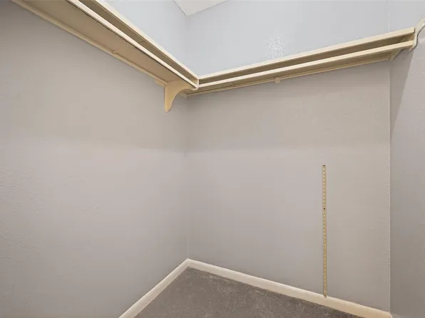 10202 Forum Park Dr APT 14, Houston, TX 77036