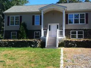 1 Ellis Ave, Newburgh, NY 12550