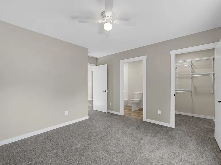 718 E Jackson Ave — Photo 6
