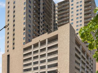 66 9th St UNIT 1305, Saint Paul, MN 55101