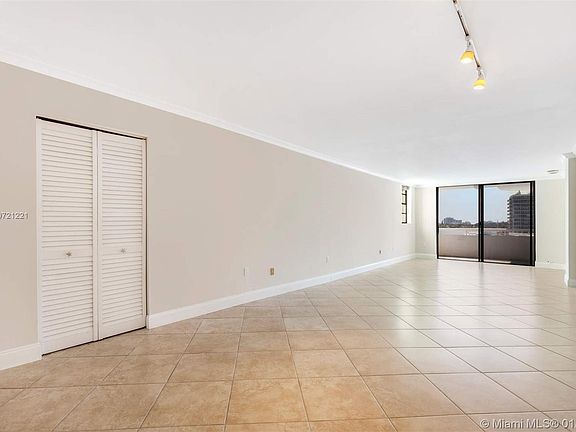 5th image of 6820 Indian Creek Dr #3F