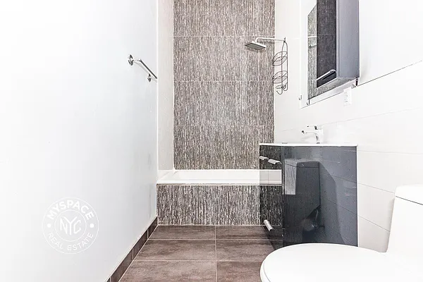 Rented by MySpaceNYC | media 10