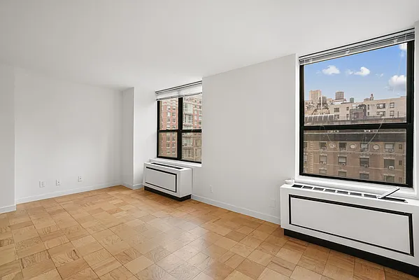 Rented by Cooper & Cooper Real Estate | media 6