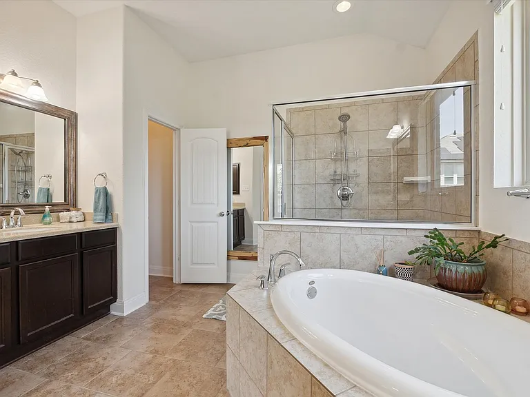 1614 Sun Canyon Blvd — Photo 34