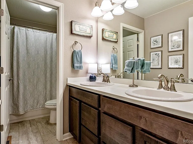 7841 S Queensburg Way — Photo 19