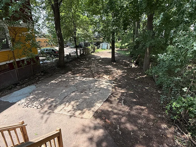 548 Winthrop Ave #1R — Photo 15