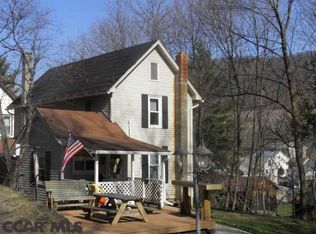 64 Creamery Ln, Mill Hall, PA 17751