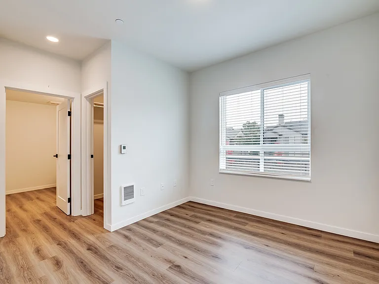 1x1 Bedroom