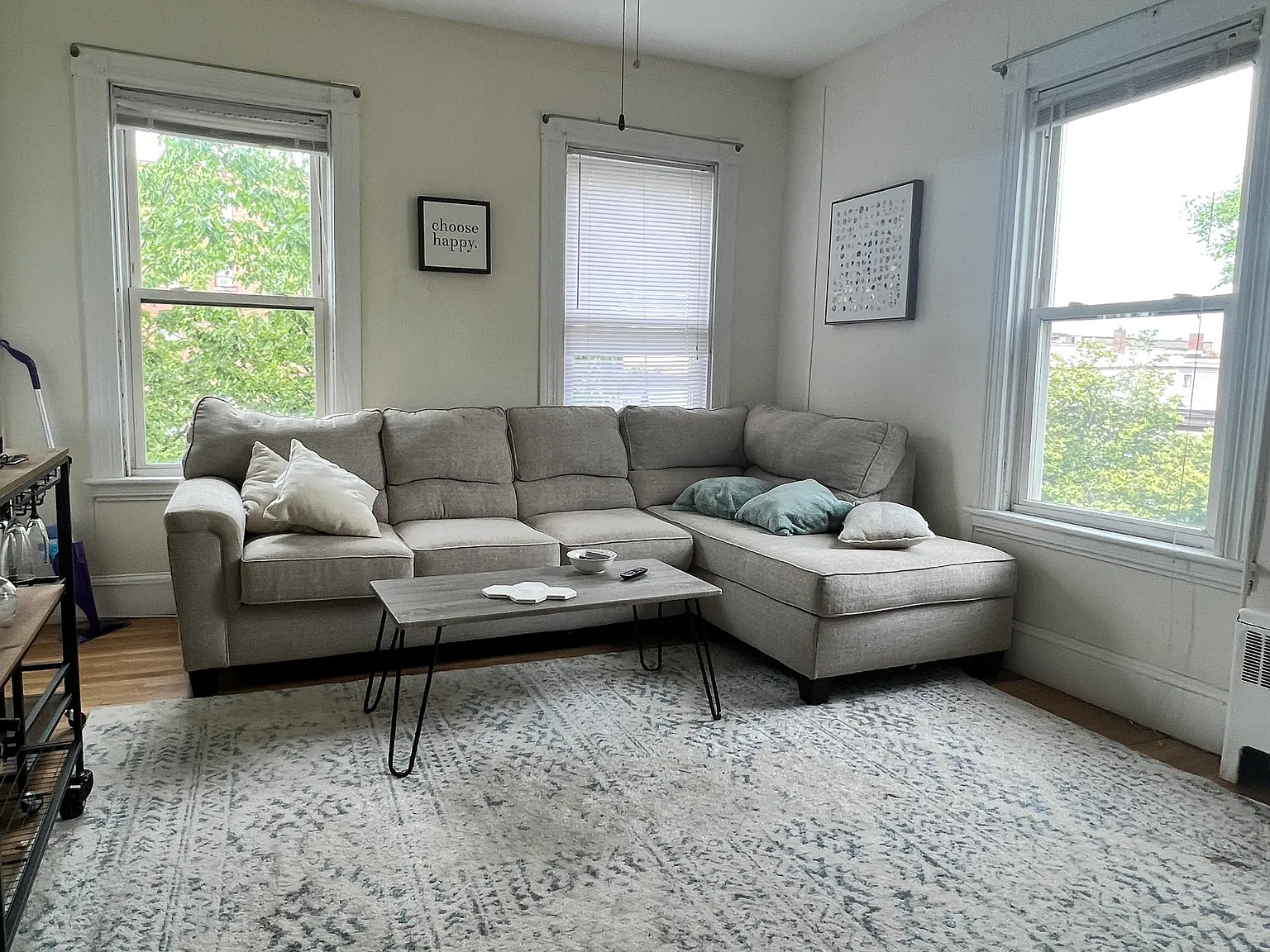 2 bed, 975 sqft, $3,400 — Photo 1