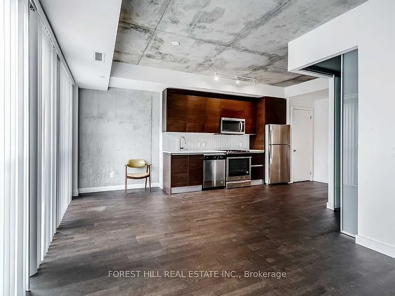 246 Logan Ave #212 — Photo 7