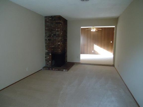2nd image of 3503 Grant Park Dr