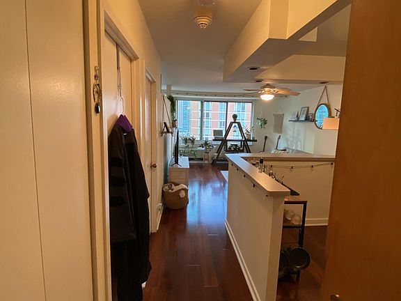 3rd image of 211 E Ohio St APT 1811