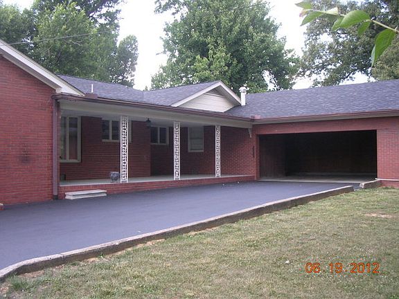 3rd image of 620 Earlwood Dr