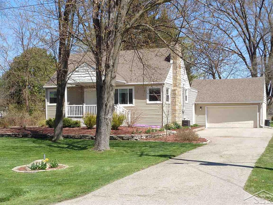 1st image of 3874 Hermansau Dr