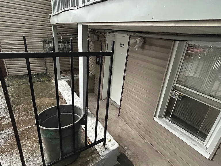 132 N Main St #1 — Photo 2